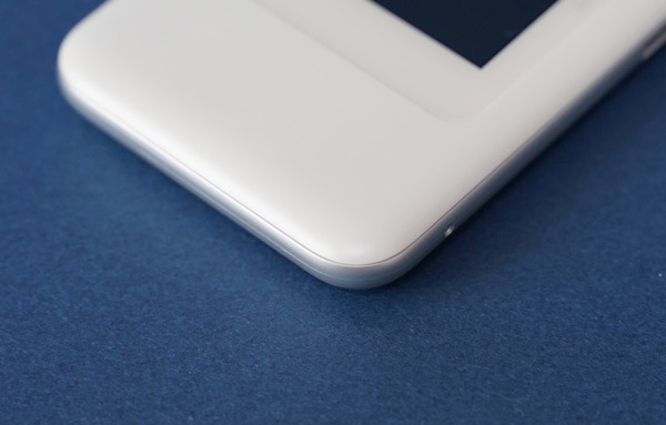 W06 柔らかくカーブを描いたエッジ